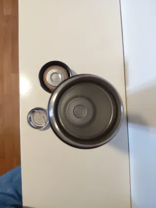 Termo Negro con Letras Grises