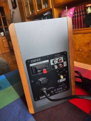 Edifier R1280DB Bluetooth y Óptico