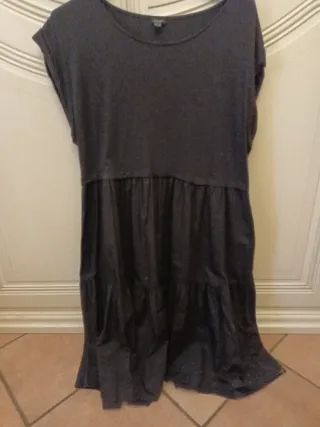 Abito in cotone nero taglia curvy