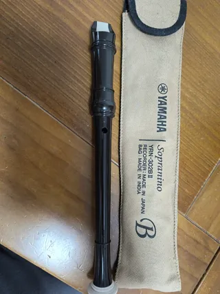 Flauta Yamaha Sopranino YRN-302BI