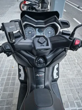Yamaha XMAX 300cc Maxiscooter
