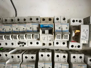 Lote interruptores diferenciales modulares