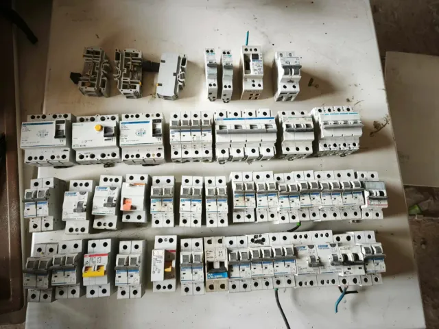 Lote interruptores diferenciales modulares