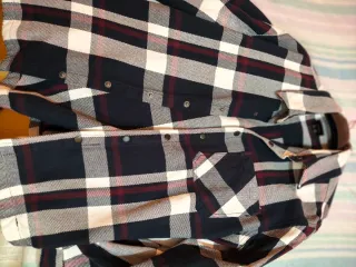 4 Camisas de  manga larga XL Invierno