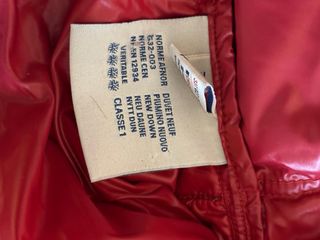 Moncler plumifero Negro y Rojo