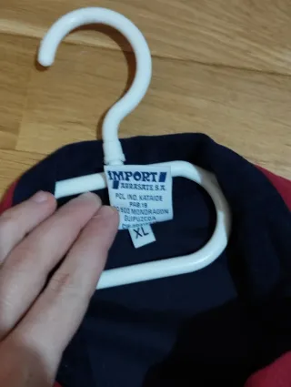 Chaqueta deportiva Astore azul y roja