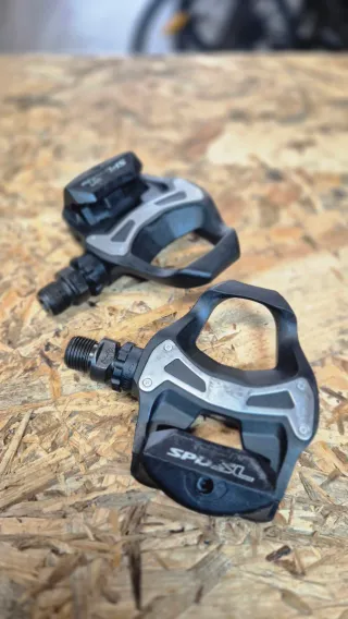 Pedais Shimano R550 Preto