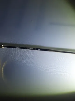 Gafas Ray-Ban Redondas Doradas y Negras