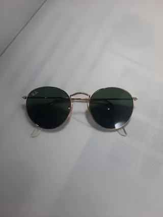Gafas Ray-Ban Redondas Doradas y Negras
