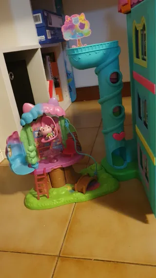 Casa de muñecas Gabby + 6 habitaciones + balcones