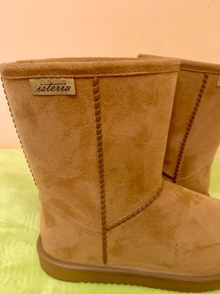 Botas Isteria Modelo Elsa. Talla 37.