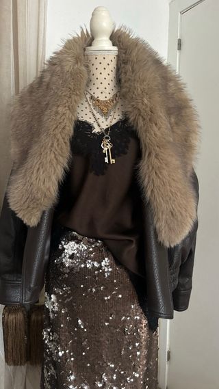 Chaqueta Zara viral con cuello pelo