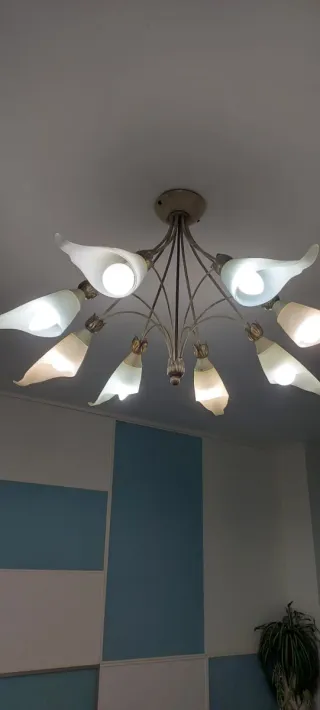 Lámpara de techo dormitorio cristal y metal.