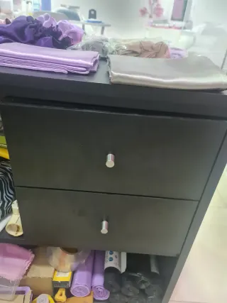 Balcão recepção com vitrines