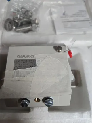 Transformadores 200/5A  medida indirecta