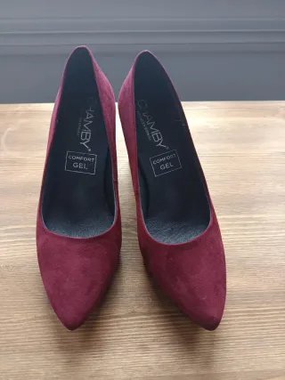 Zapatos de tacón Chamby burdeos