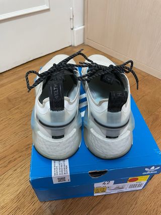 Adidas NMD V3 Azul y Blanco