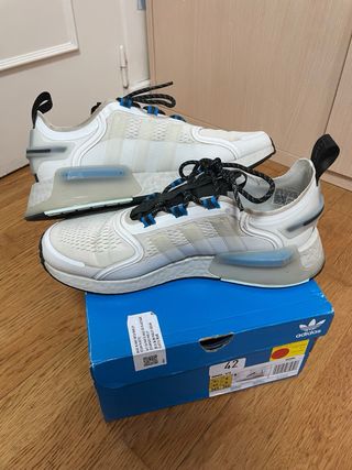 Adidas NMD V3 Azul y Blanco