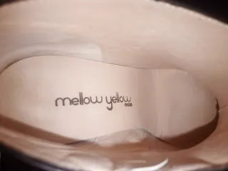 Botines Yellow Mellow Talla 37 Negros y Dorados