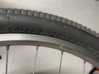 Bicicleta de Montaña Kona Roja