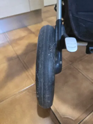 Bugaboo Fox 2019 con capota, saco de invierno...