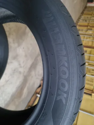 Se vende 2 Neumáticos en perfecto estado