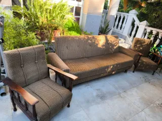 Sofá cama y 2 sillones