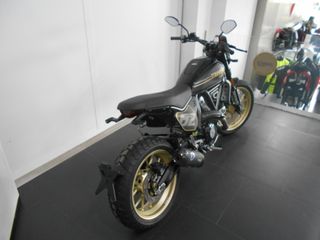 Ducati Scrambler Full Throttle