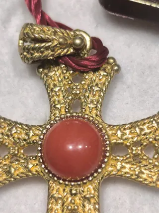 Crocetta in argento 925 e corallo