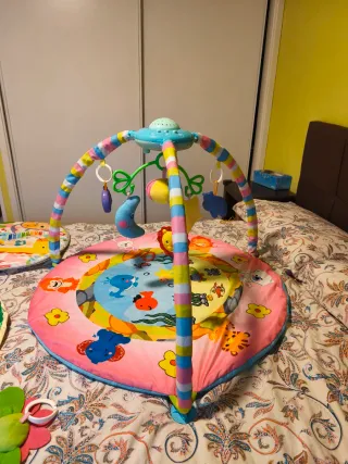 Alfombra musical para bebé con luces