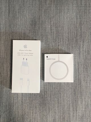 Apple iPhone 14 Pro Max Cargador y MagSafe