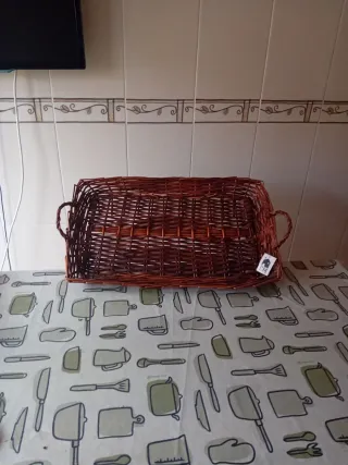 Bandeja de mimbre rectangular