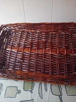 Bandeja de mimbre rectangular