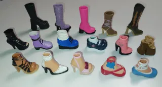 Set di scarpe assortite per bambole (senza coppia)