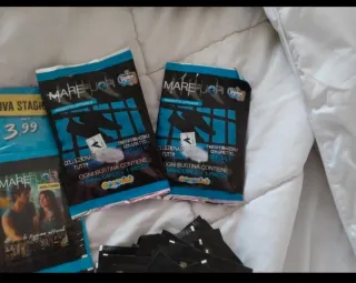 Album Mare Fuori+36 bustine figurine+ 2 bracciali