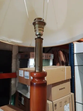 Lámpara de pie madera y tela