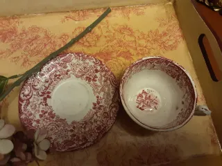 Taza de té y plato Cartuja de Sevilla Antiguo