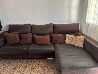 Sofá modular de piel marrón