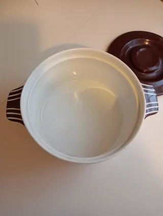 Sopera vintage porcelana con tapa