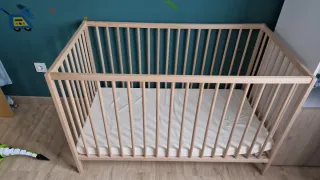 Cuna de madera IKEA