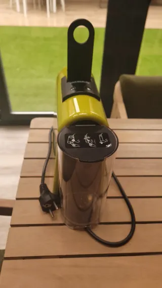 Cafetera Nespresso Delonghi Verde