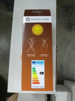 27 unidades Bombilla Fluorescente BENITO FAURE
