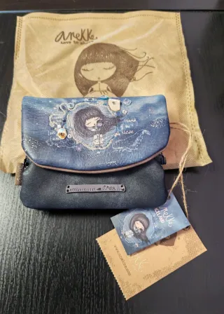 Cartera Anekke azul y negra