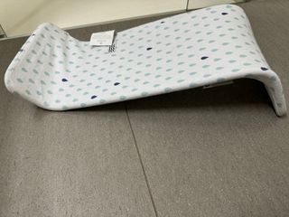 Bañera bebé Luma gris y blanca