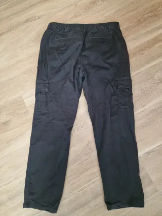 Pantalones cargo negros