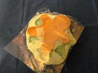 Coperchi in silicone blu e stampi da forno