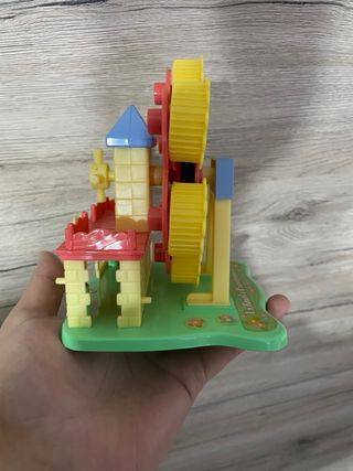 Hamtaro La Ruota Panoramica con 3 personaggi