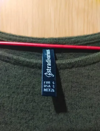 Vestido verde oliva Stradivarius