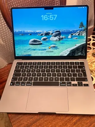 MacBook Air M2 256GB SSD