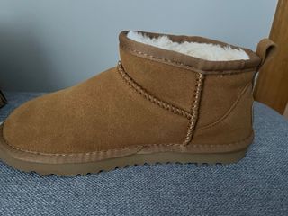 Botín UGG Mini Camel Talla 38